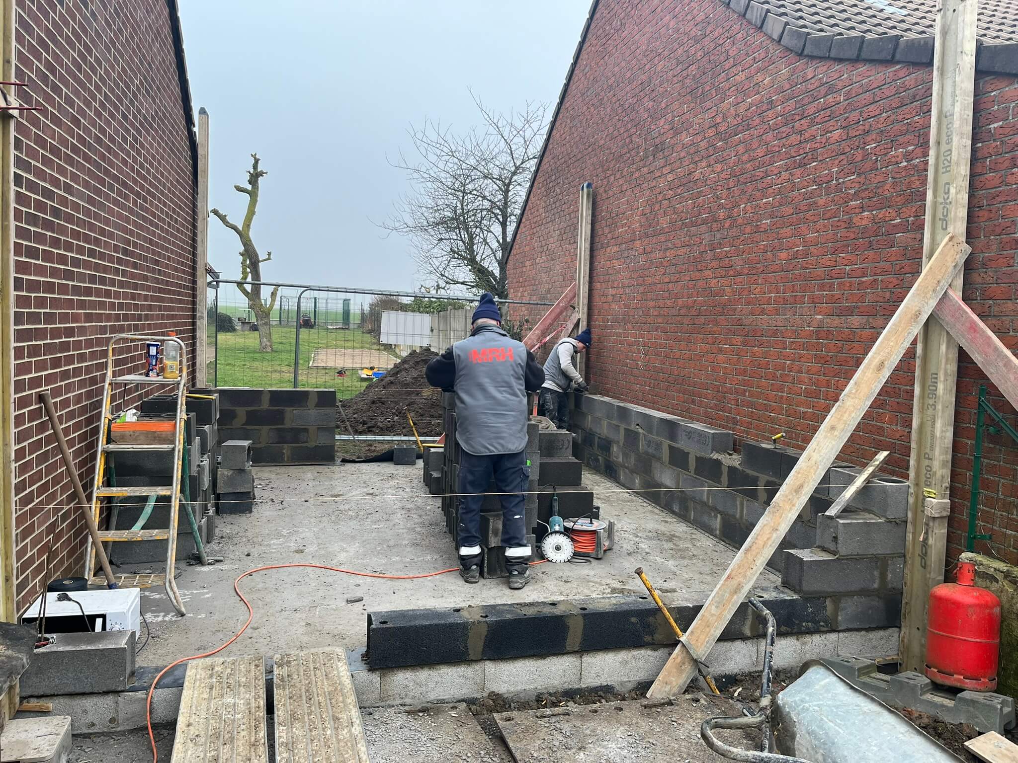 construction d'une extension en parpaings
